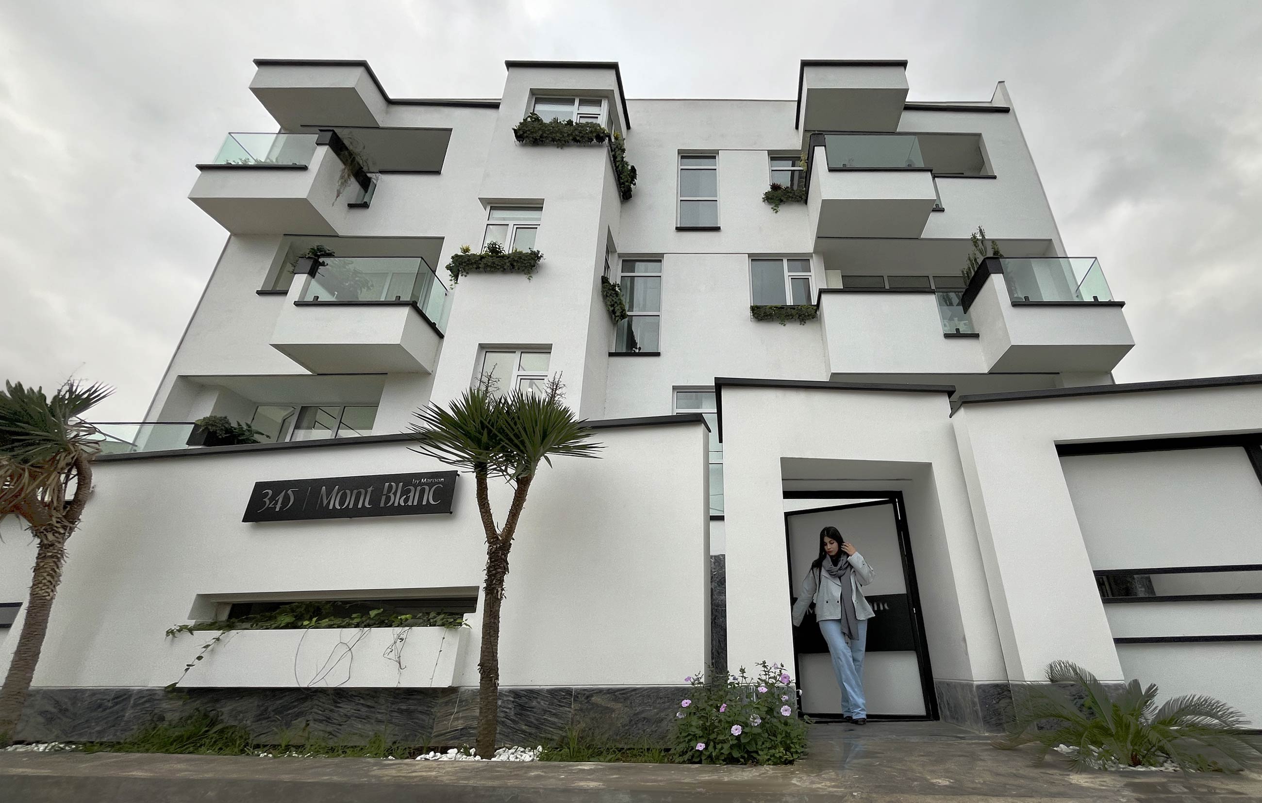 main entrance, an apartment near anzali