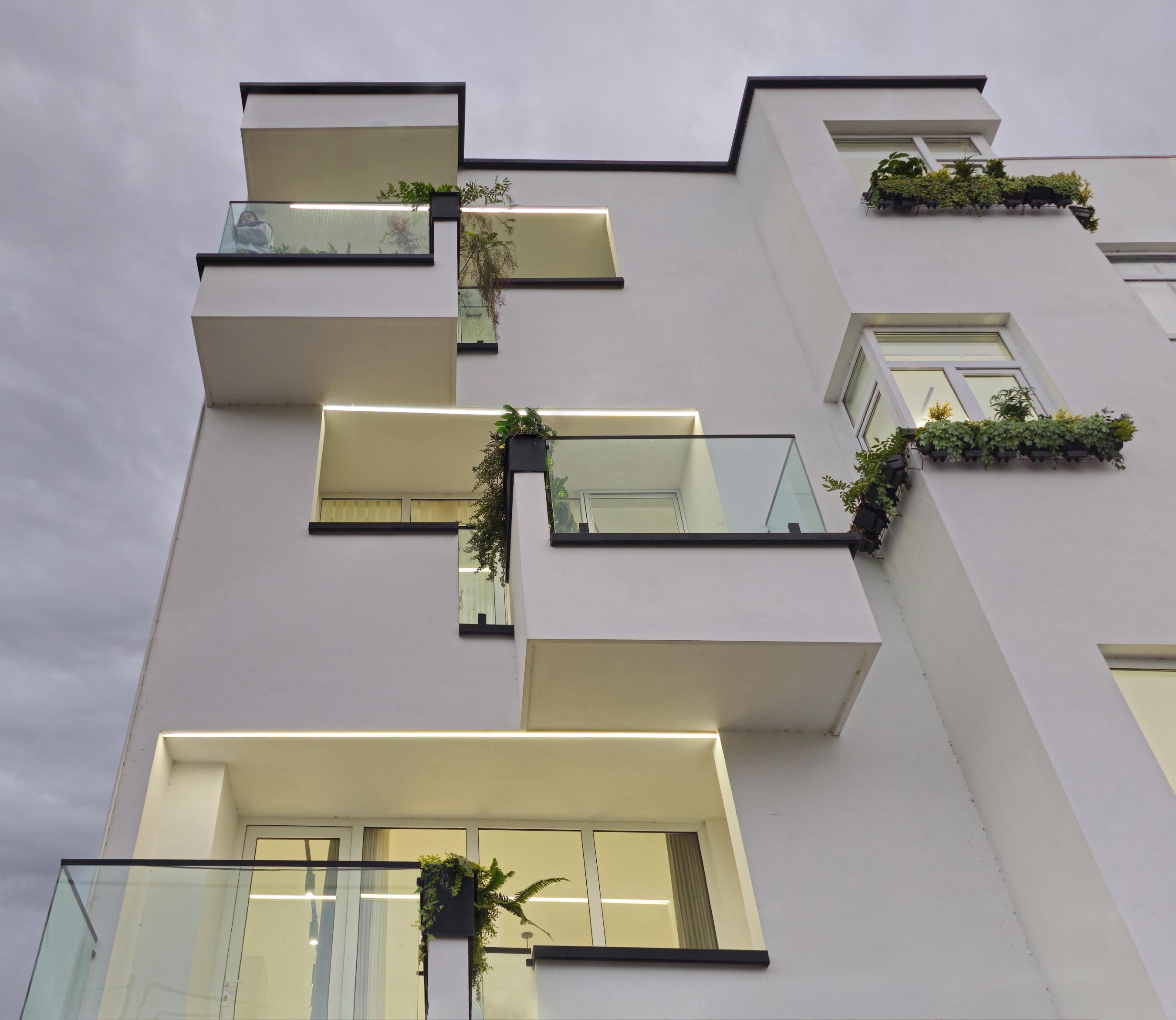 close up exterior picure, night, an apartment near anzali