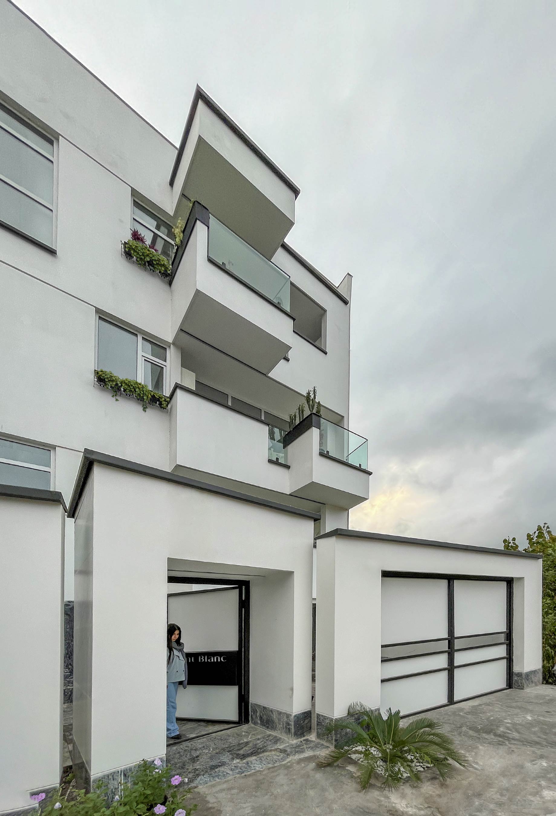 main entrance, close up picture, an apartment near anzali