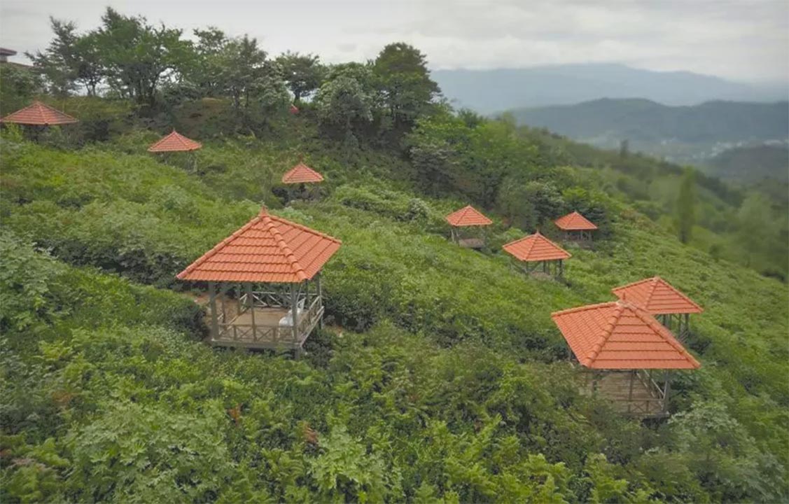 a picture about lahijan huts