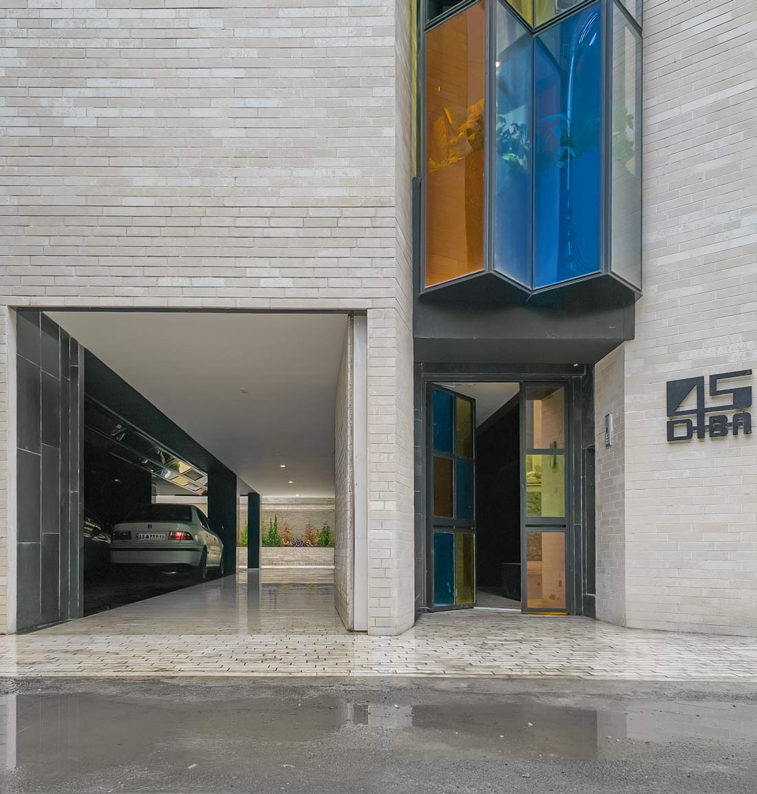 Swing Gate (with Hydraulic Arms) opened, the Jameh-Chin (Pleated Veil) Apartment,100 St, Rasht, Iran