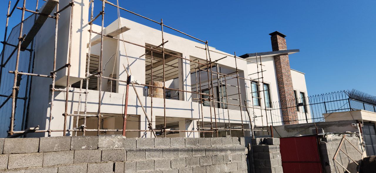 under construction, photo 5, a villa near a neighbour